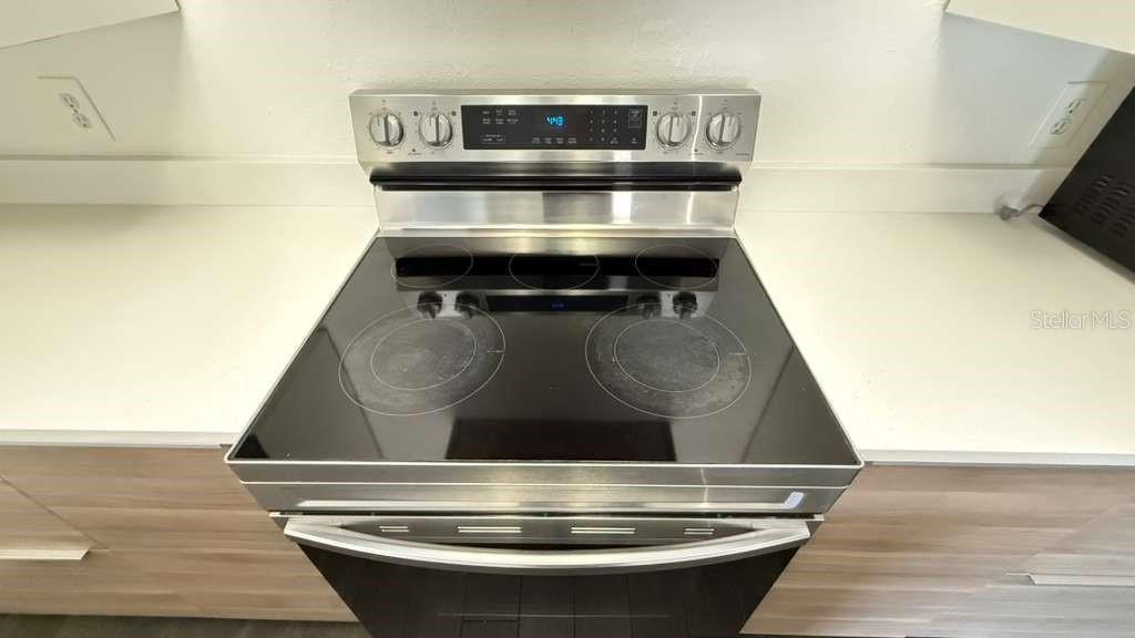 SERENATA CONDO - Residential