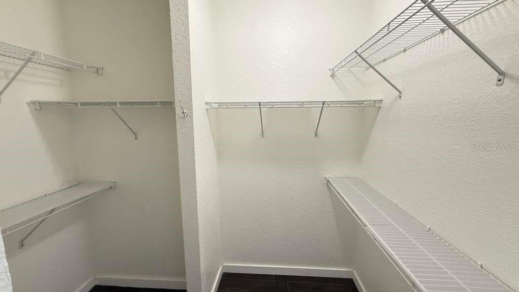 SERENATA CONDO - Residential