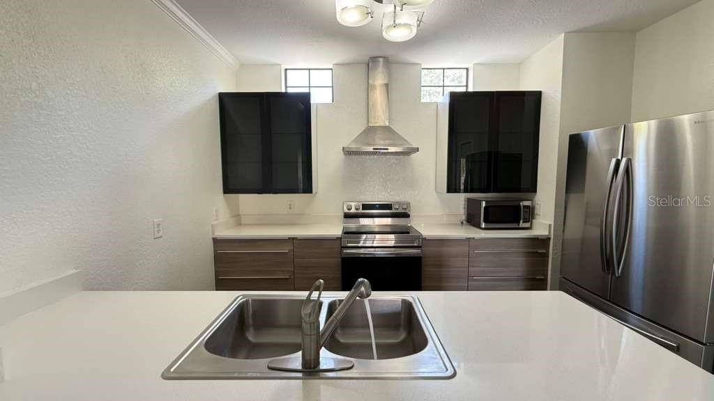 SERENATA CONDO - Residential