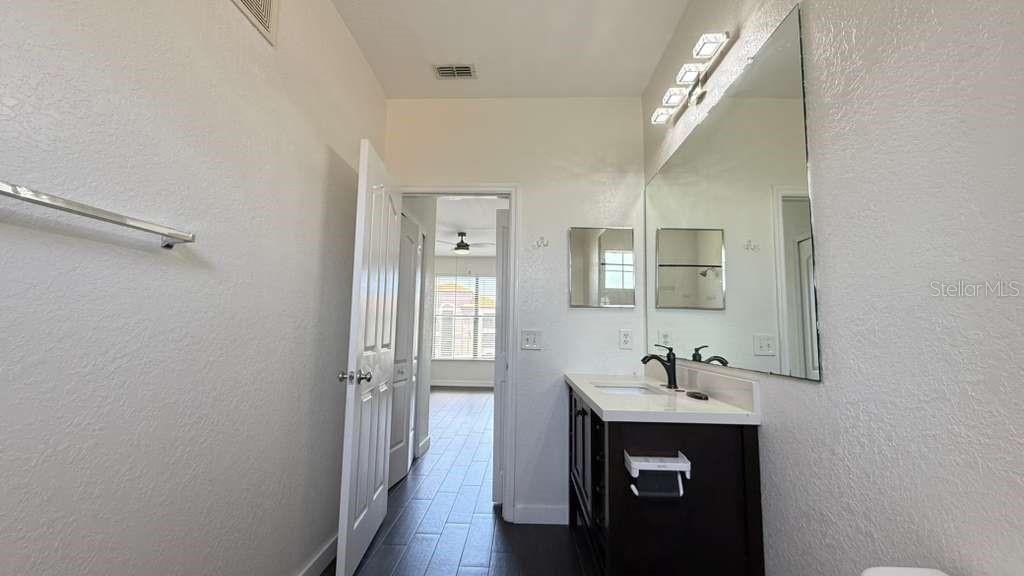 SERENATA CONDO - Residential