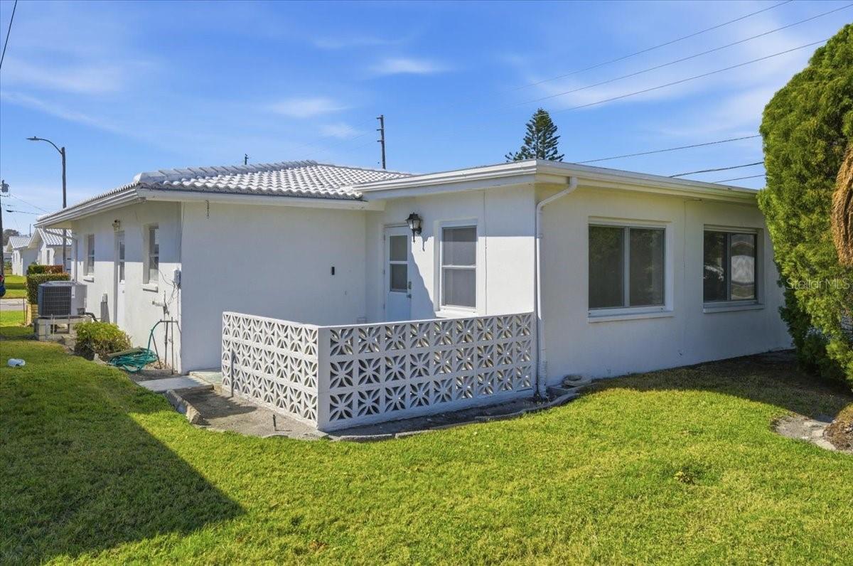 MAINLANDS OF TAMARAC BY THE GULF TWO CONDO - Residential