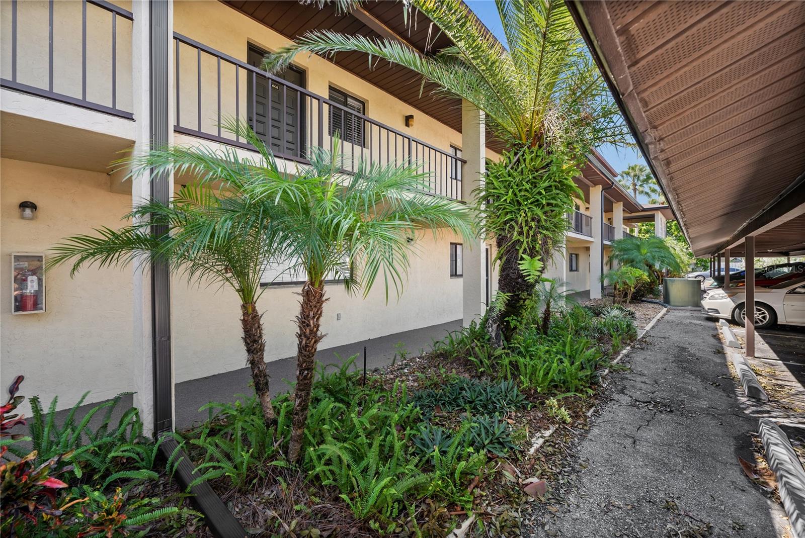 BENEVA VILLAGE SEC 3 - Residential Lease
