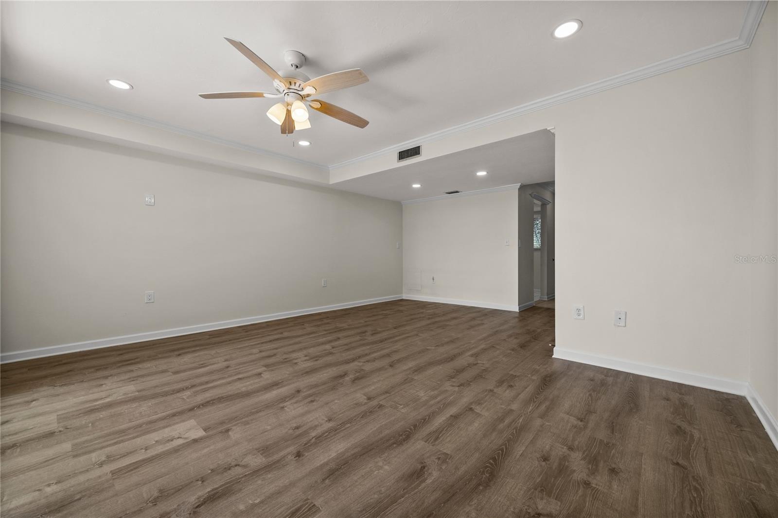 BENEVA VILLAGE SEC 3 - Residential Lease