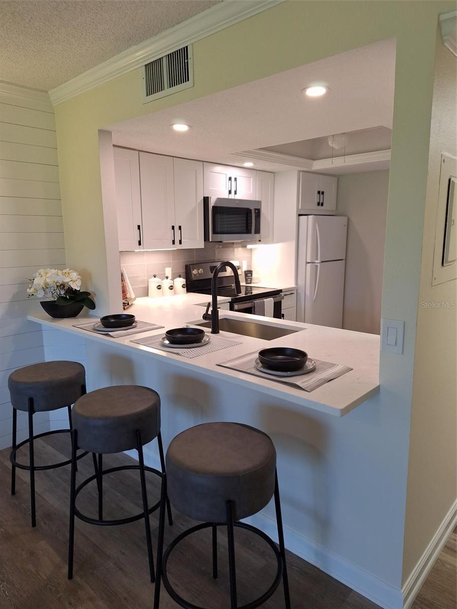 BENEVA VILLAGE SEC 3 - Residential Lease