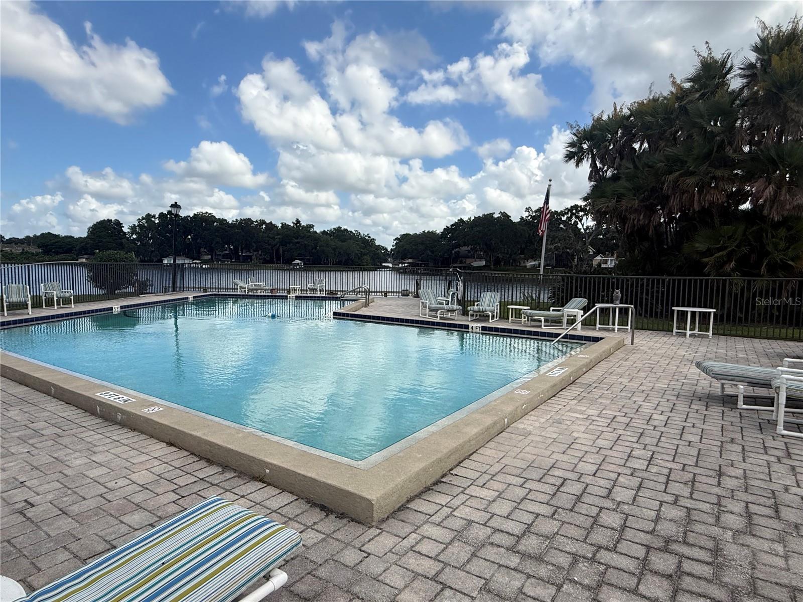 SLEEPY HARBOUR APTS CONDO - Residential