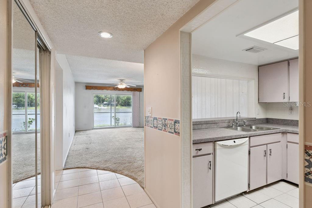SLEEPY HARBOUR APTS CONDO - Residential