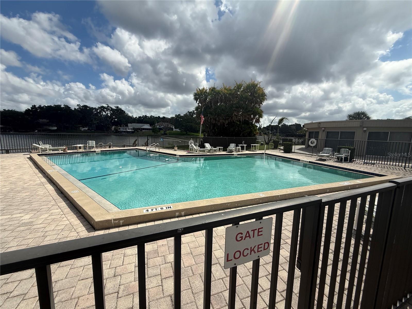 SLEEPY HARBOUR APTS CONDO - Residential