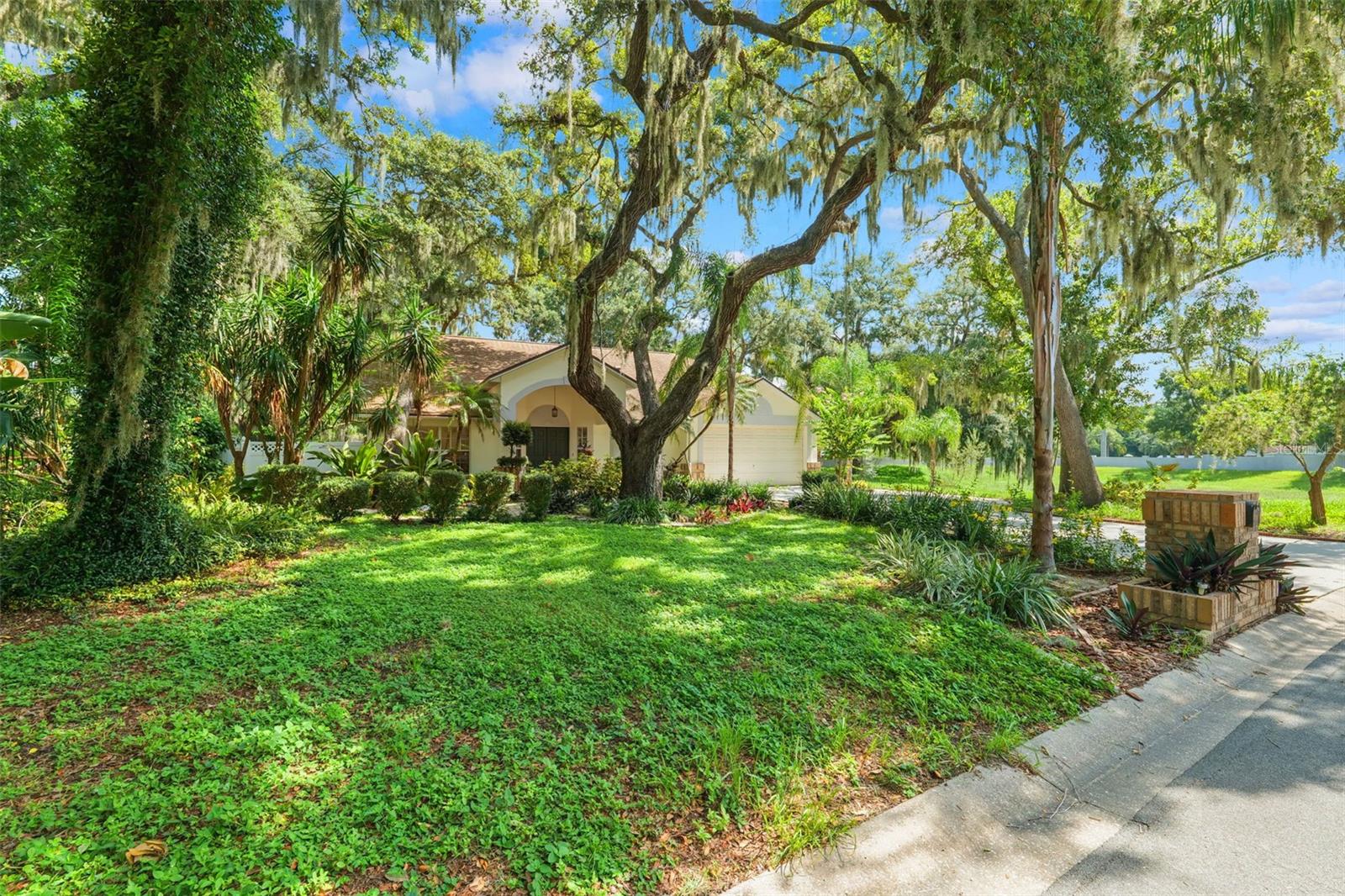 2770 BUCKHORN OAKS DRIVE