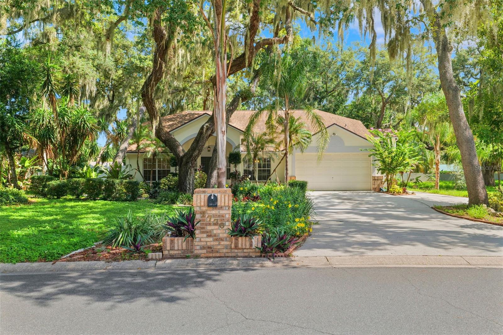 2770 BUCKHORN OAKS DRIVE