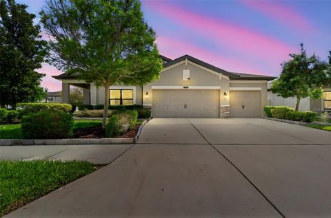 Photo of 21752 Indian Summer Drive, Land O Lakes, FL 34637 (MLS # TB8471912)