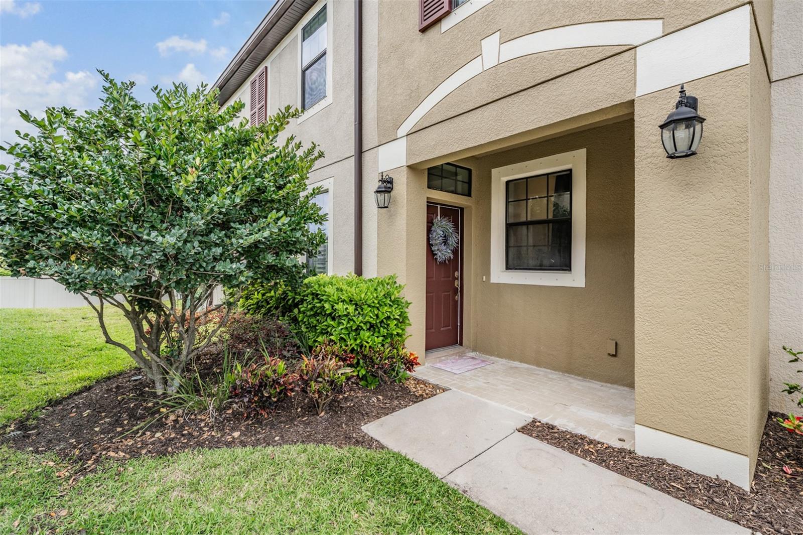 11602 CROWNED SPARROW LANE