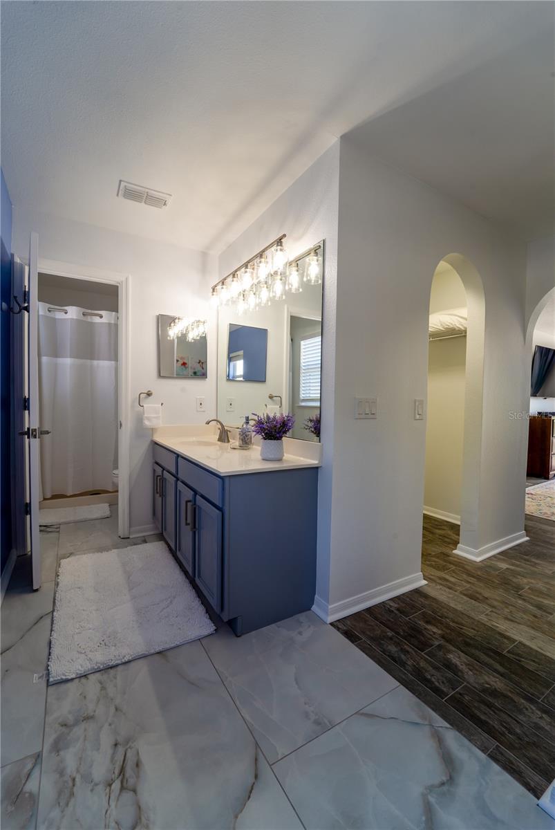 ABERDEEN PH 01 - Residential Lease