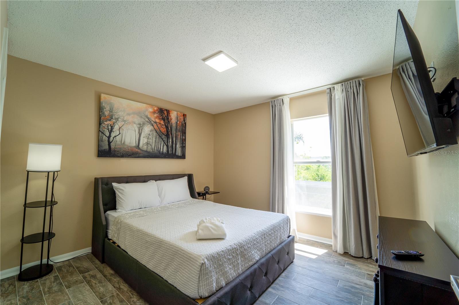 ABERDEEN PH 01 - Residential Lease