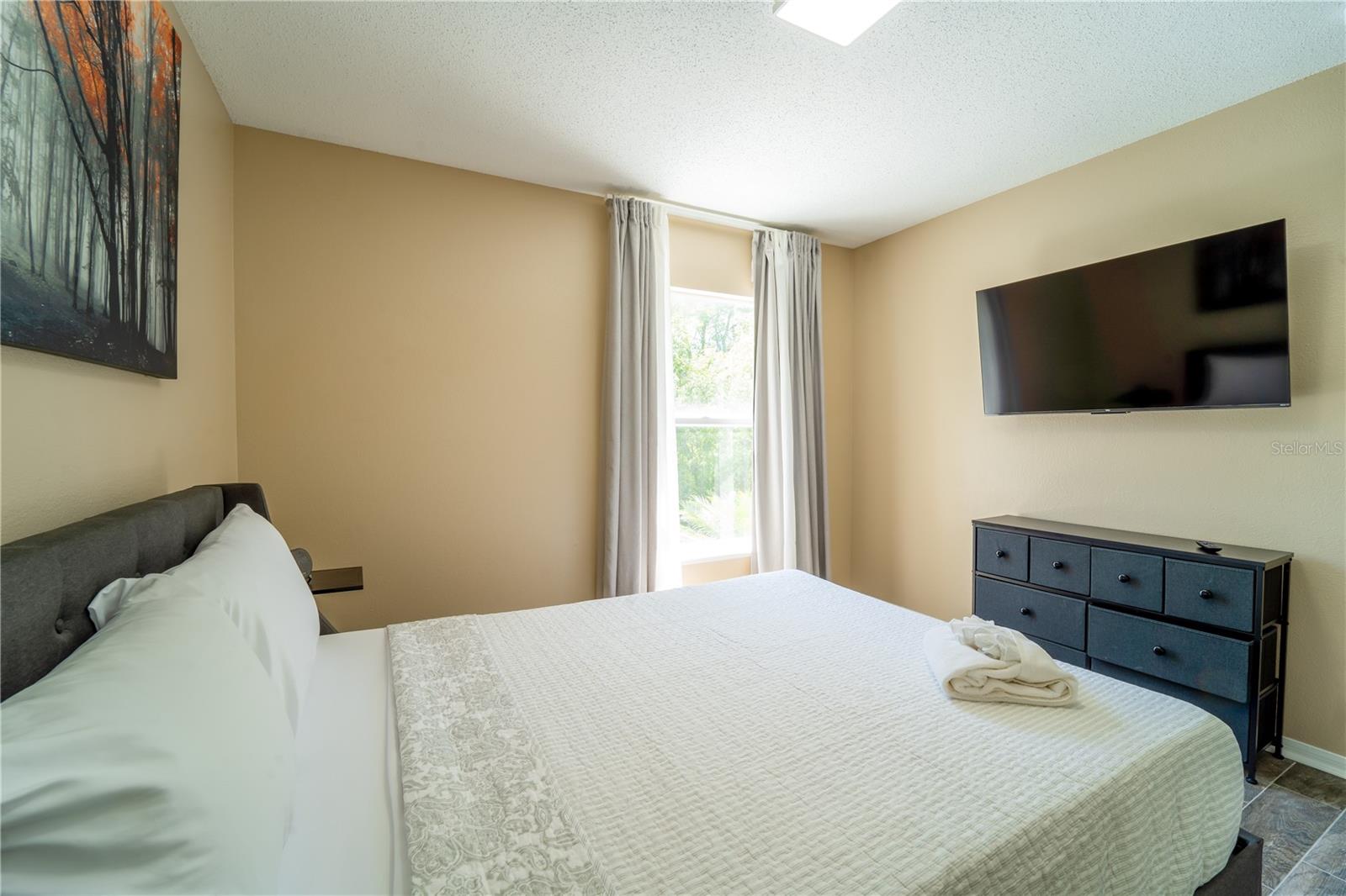 ABERDEEN PH 01 - Residential Lease