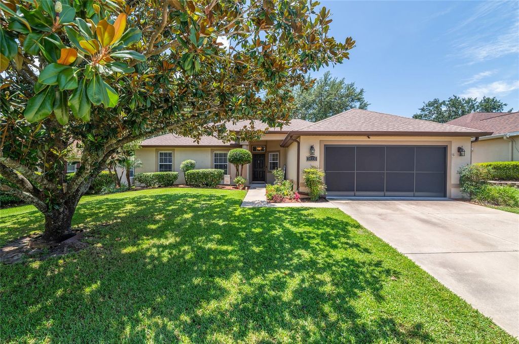 Photo of 10330 Pleasant View Dr, Leesburg, FL 34788 (MLS # O6384571)