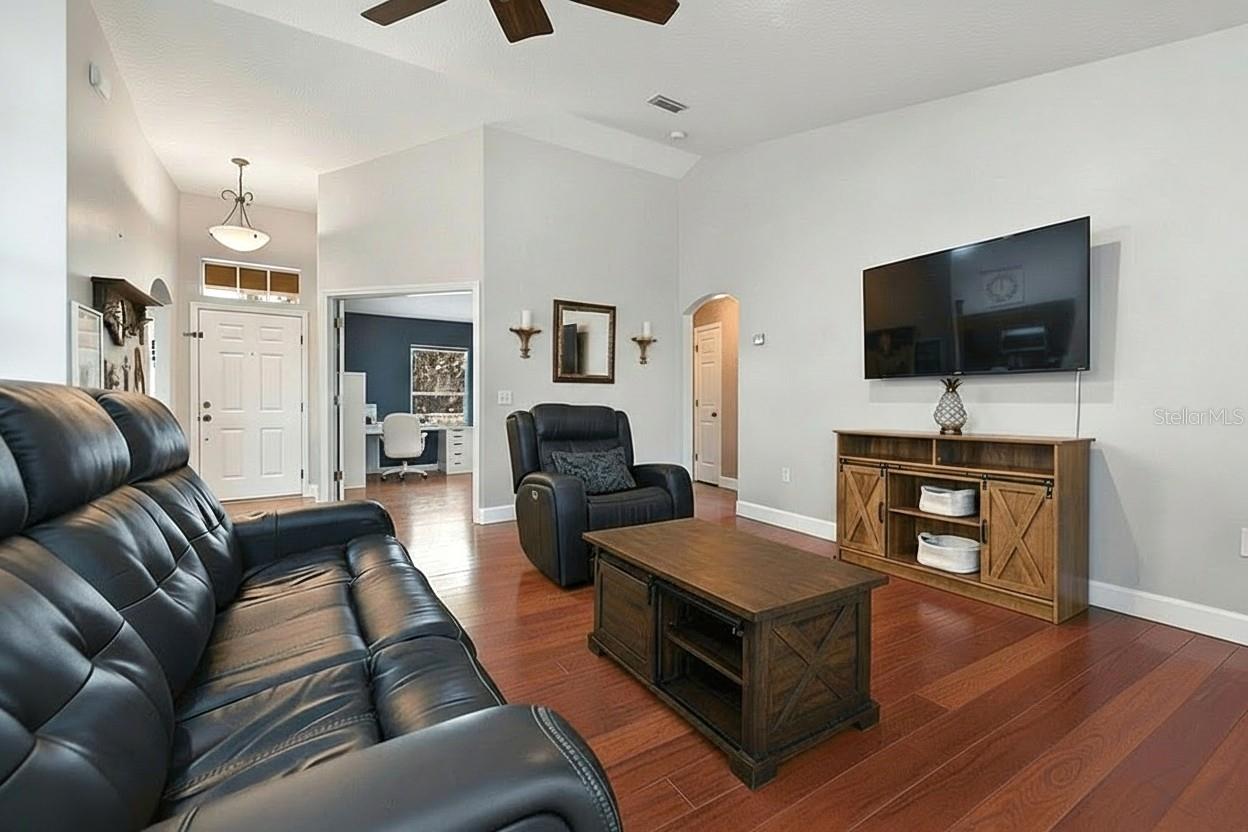 OAKMONT AT SILVER LAKE SUB - Residential