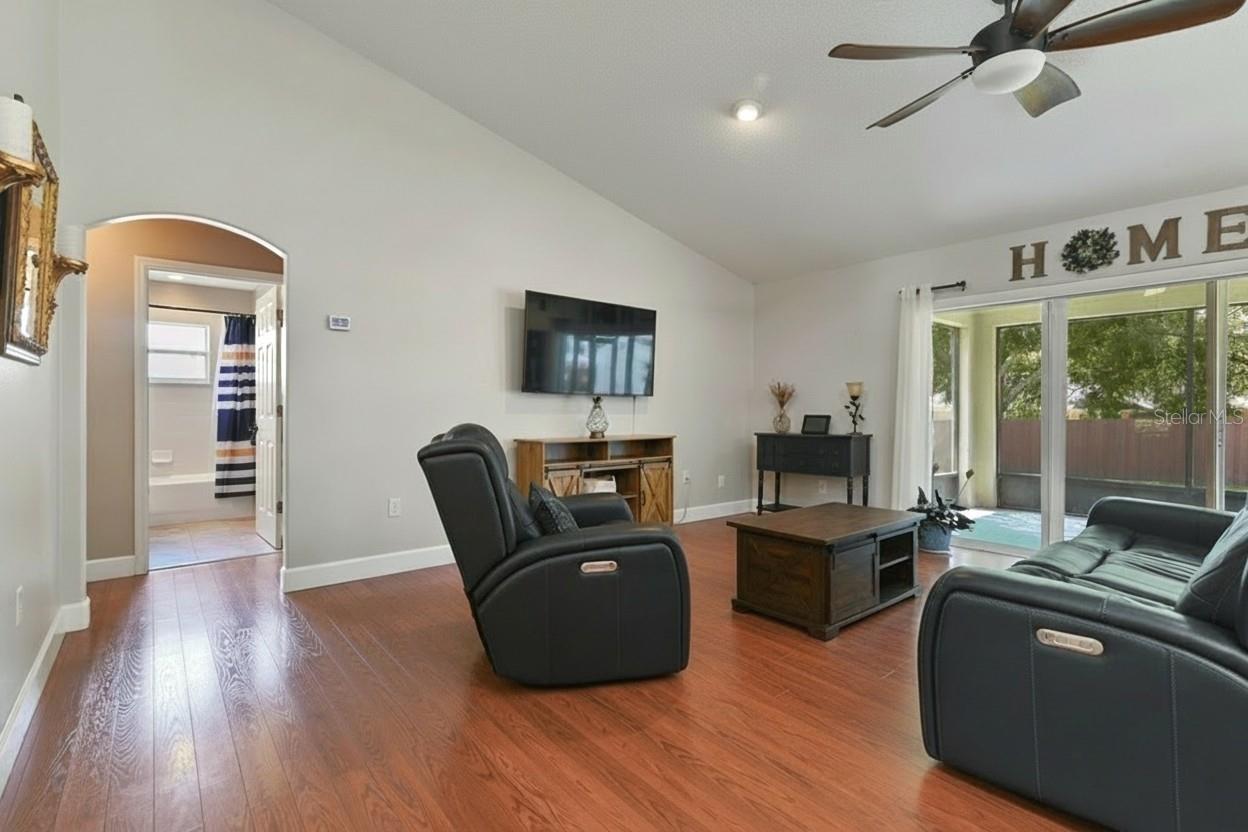 OAKMONT AT SILVER LAKE SUB - Residential