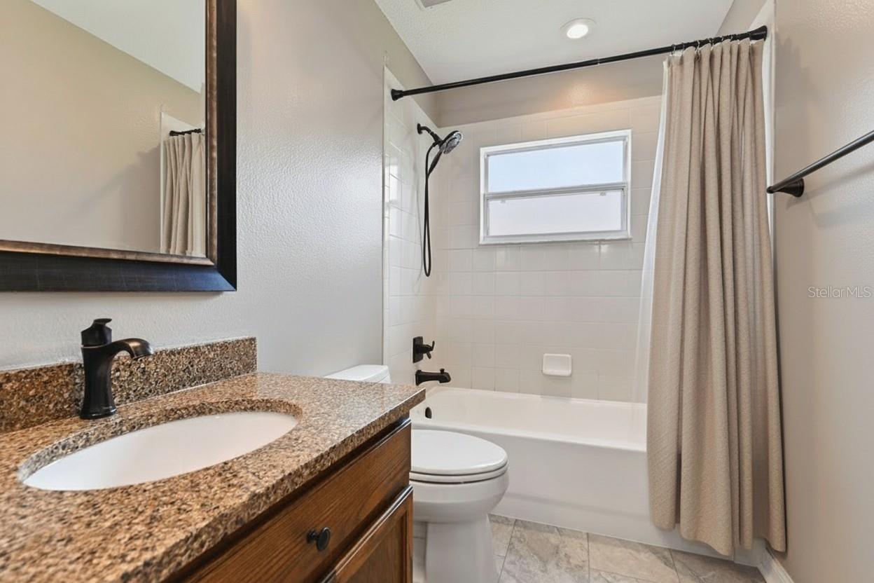 OAKMONT AT SILVER LAKE SUB - Residential