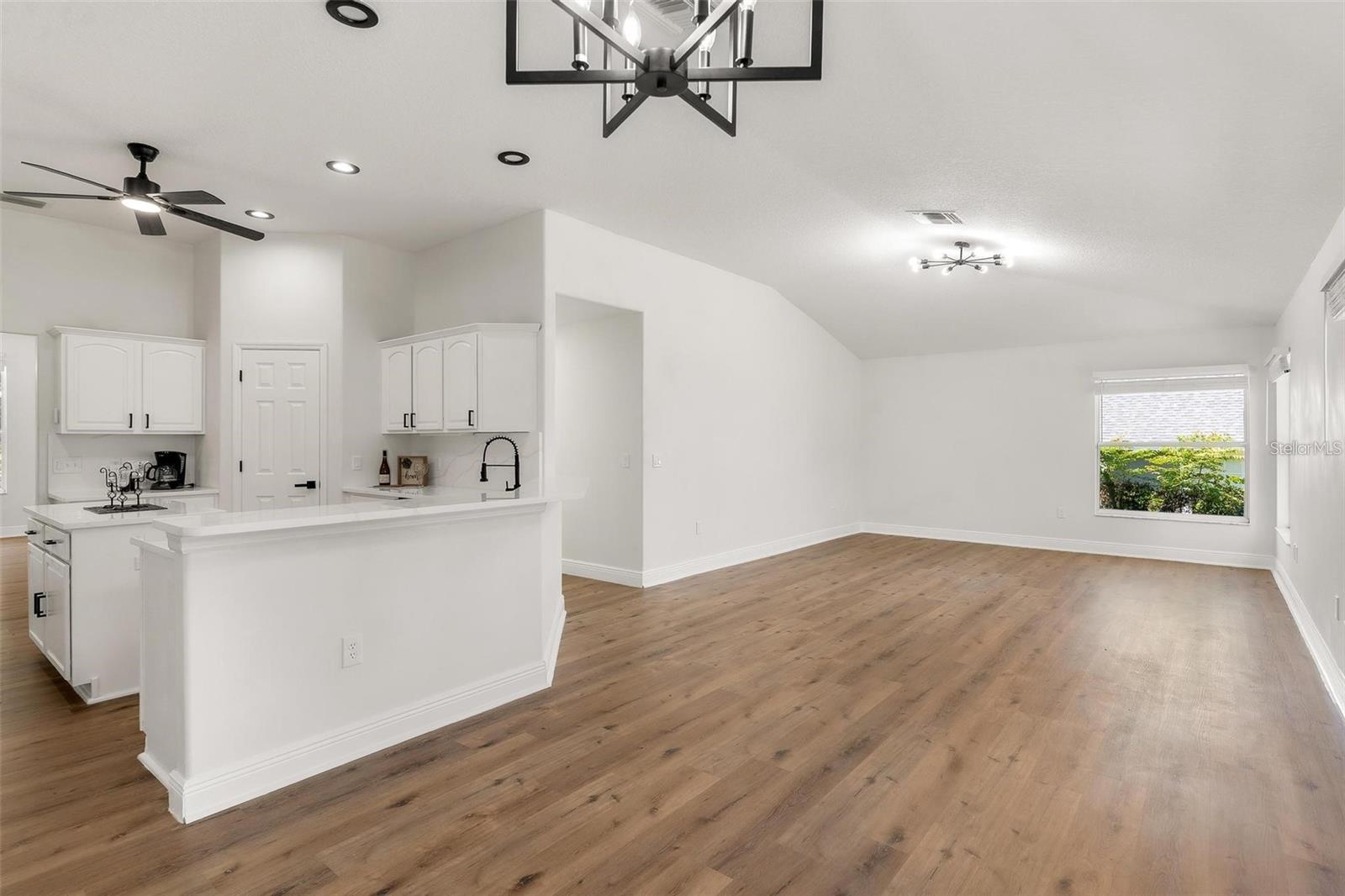 HARBOR HILLS PT REP - Residential