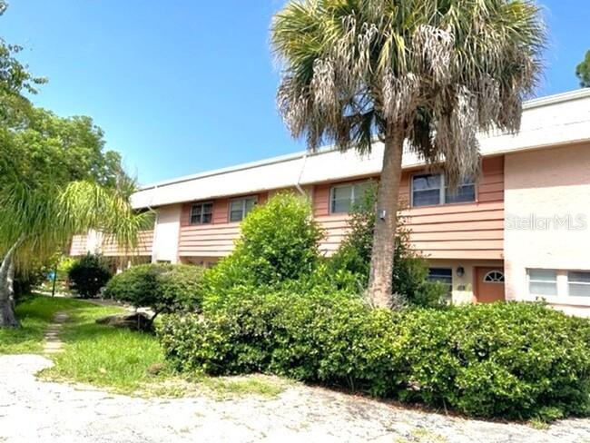 Amazing Opportunity for a NEW Owner Occupier or an Investor. Spacious 2 Bedroom and 1 and a Half Bathroom, two-storey condo. Great floor-plan features kitchen, living room, half-bath, and screened in back porch. 2 bedrooms on 2nd floor, a full bathroom, and a balcony off the Primary Bedroom. Situated close to restaurants, shopping and recreation.