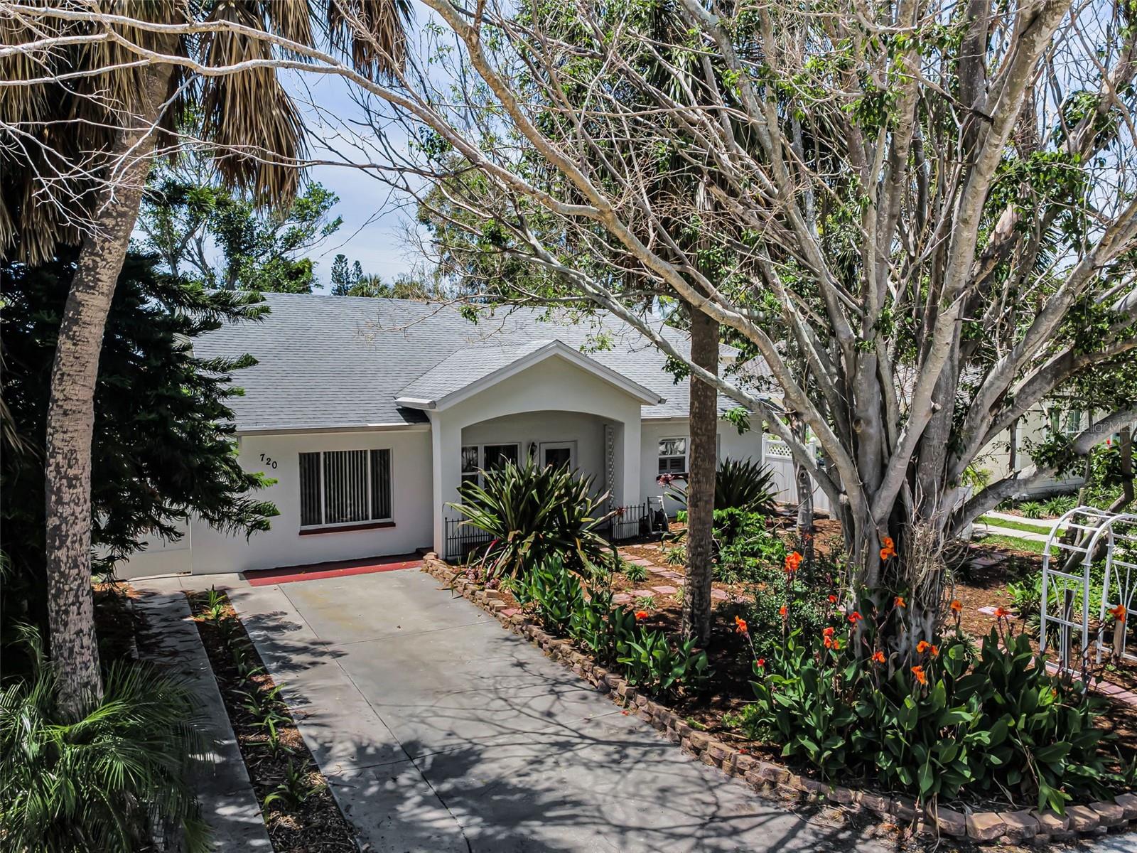 720 BRUCE AVENUE