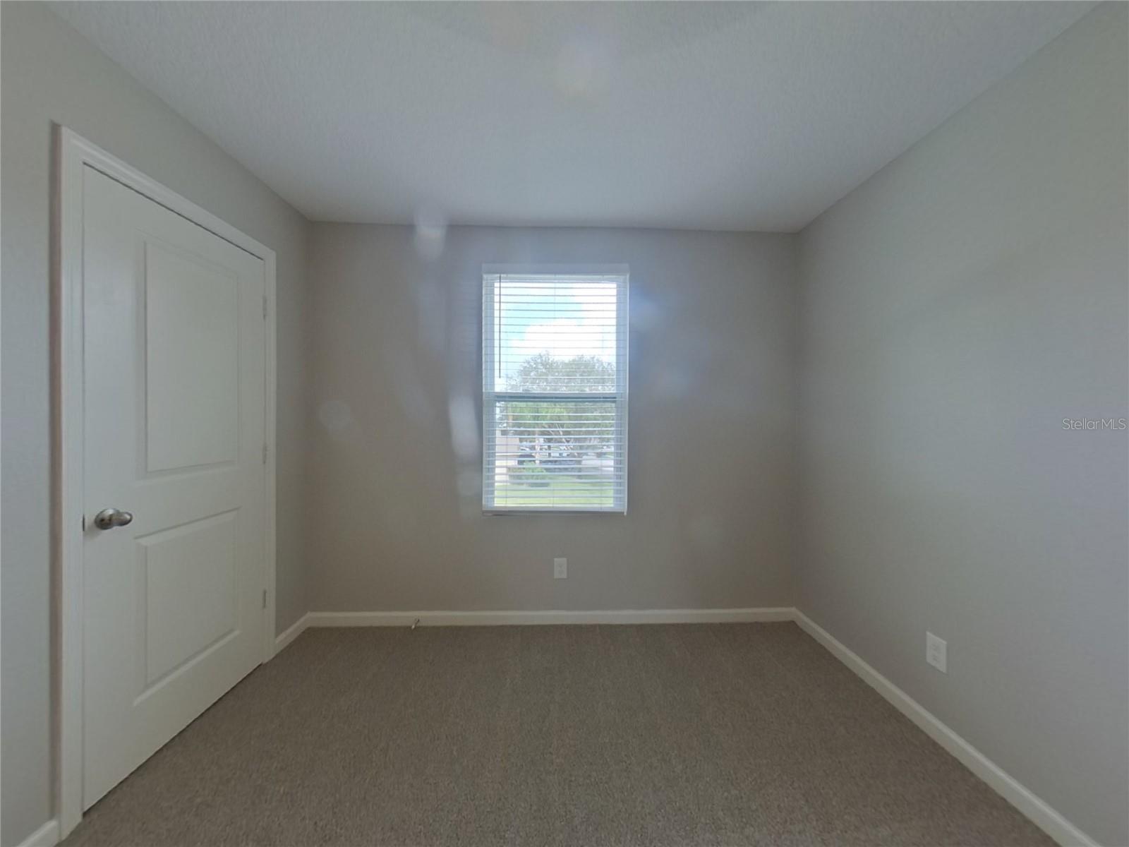 WHISPERING RIDGE PH 01 - Residential Lease