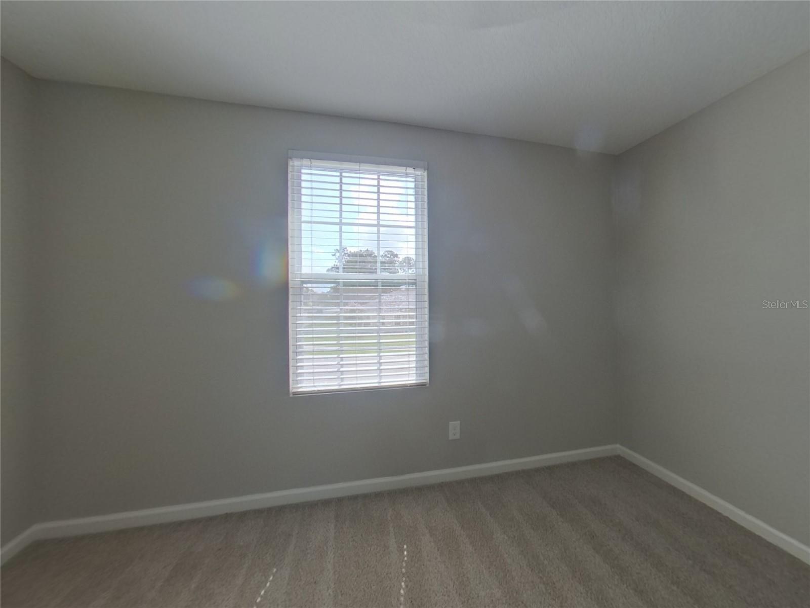 WHISPERING RIDGE PH 01 - Residential Lease