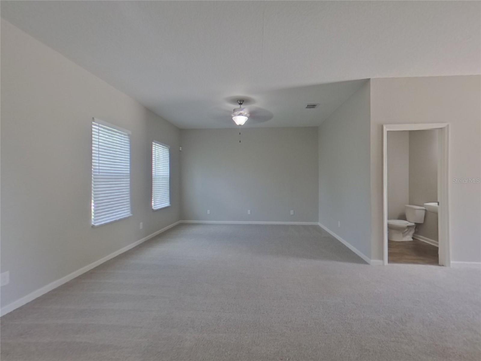 WHISPERING RIDGE PH 01 - Residential Lease
