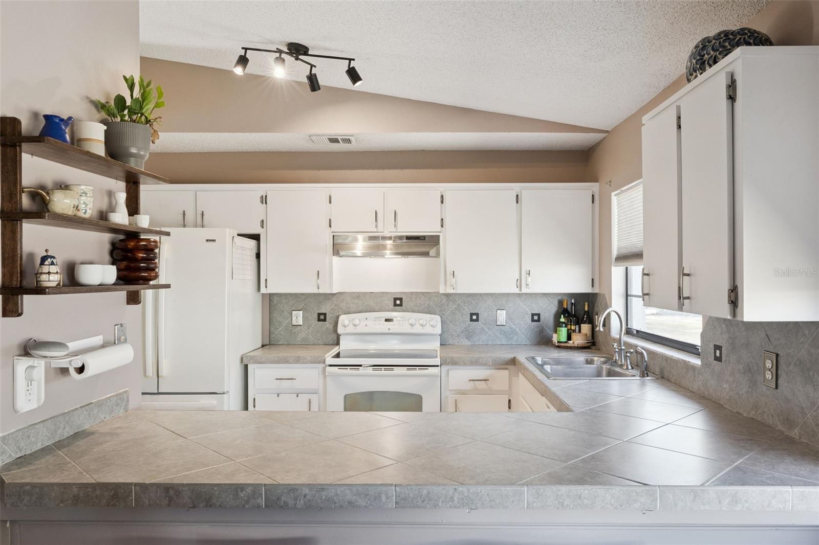 4115 BUGLERS REST PLACE