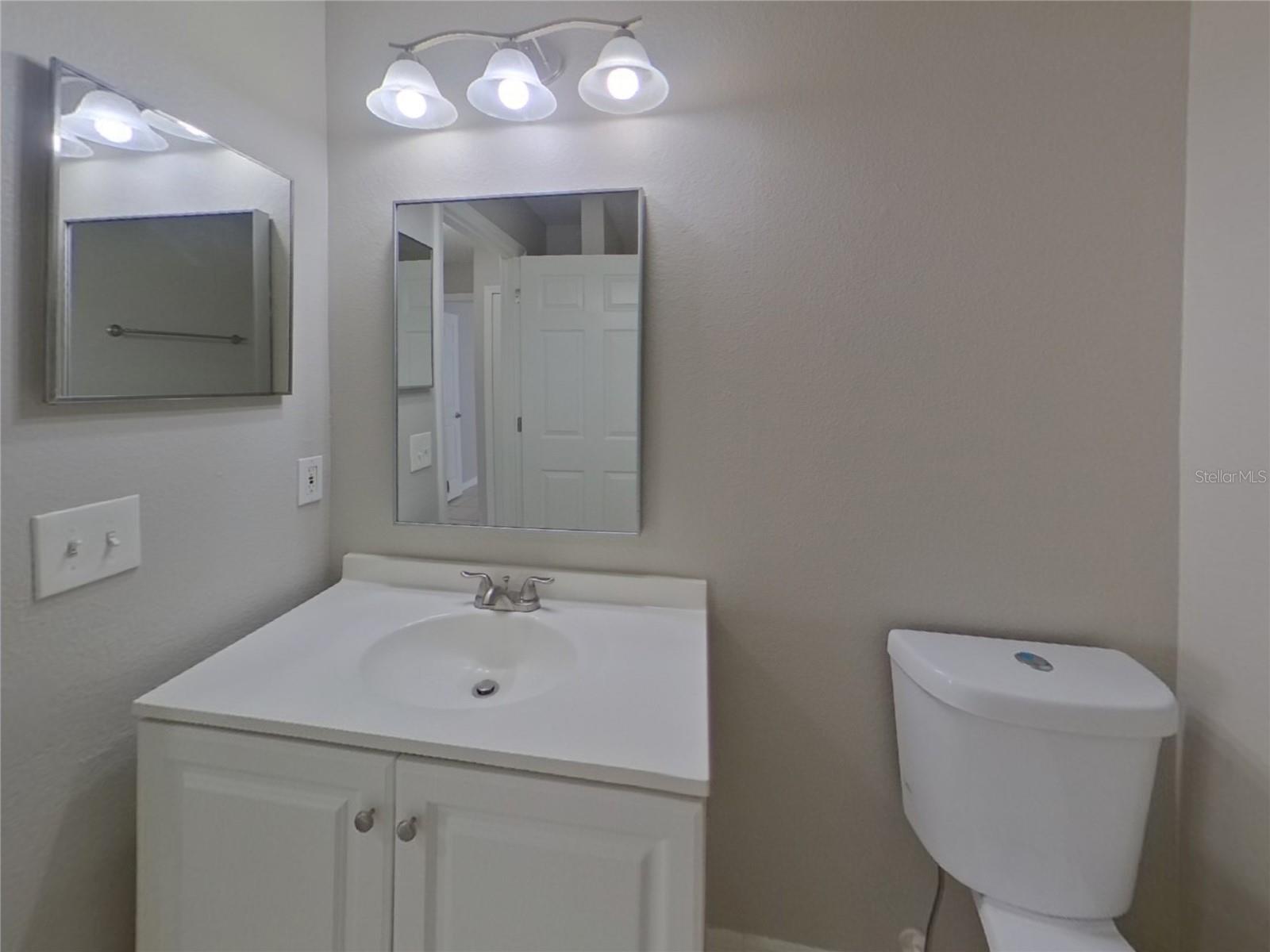 VILLAGES OF LAKE ST CHARLES PH - Residential Lease