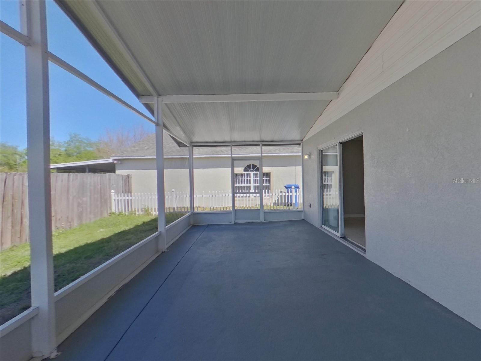 VILLAGES OF LAKE ST CHARLES PH - Residential Lease