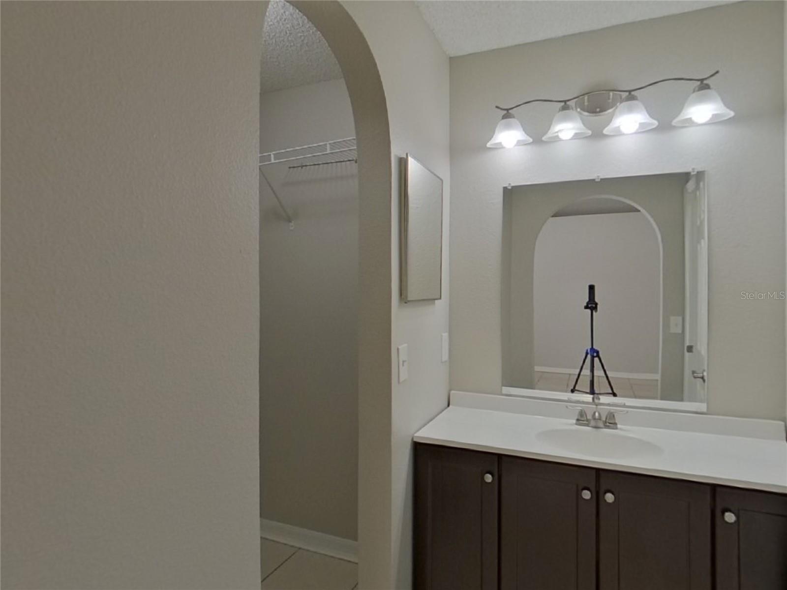 VILLAGES OF LAKE ST CHARLES PH - Residential Lease