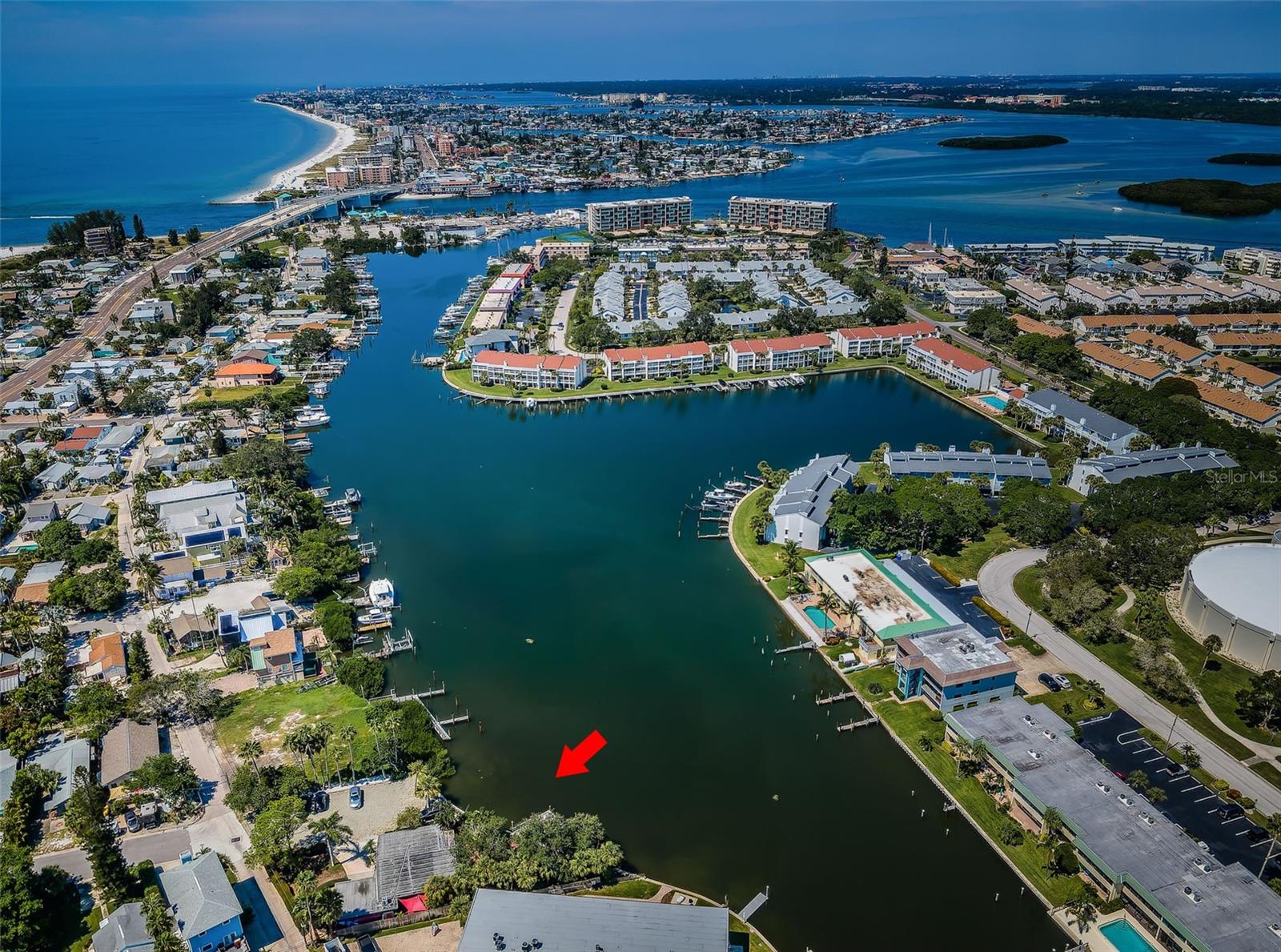 11921 LAGOON LANE