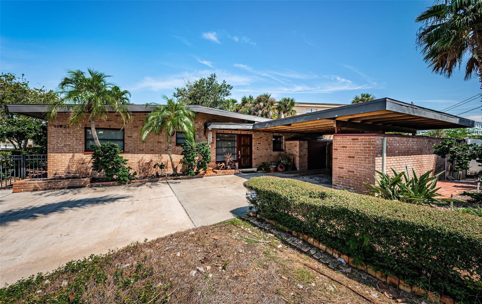 11921 LAGOON LANE