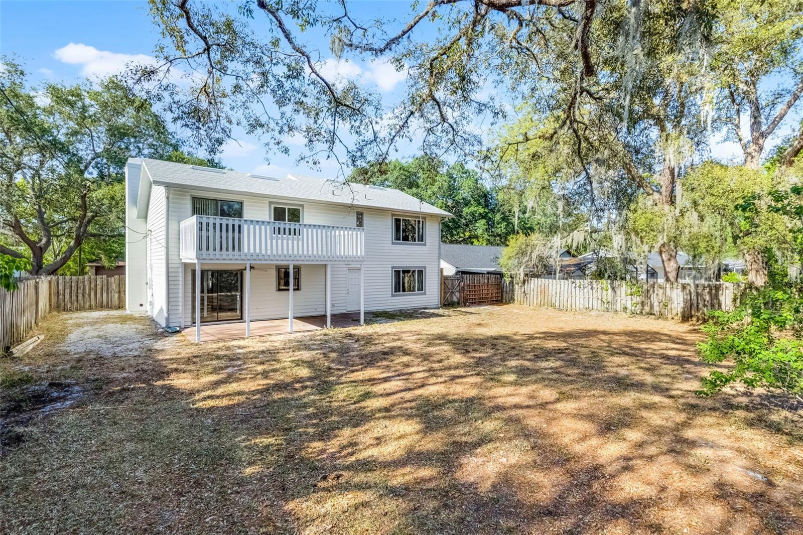 1220 ROLLING LANE