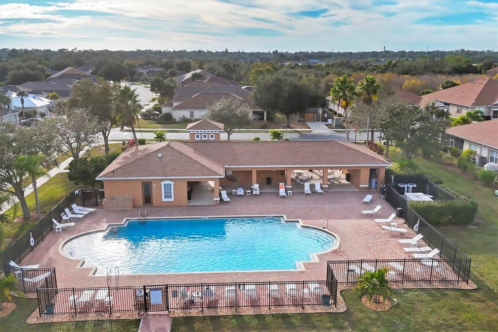 VENTURA VILLAGE - Residential