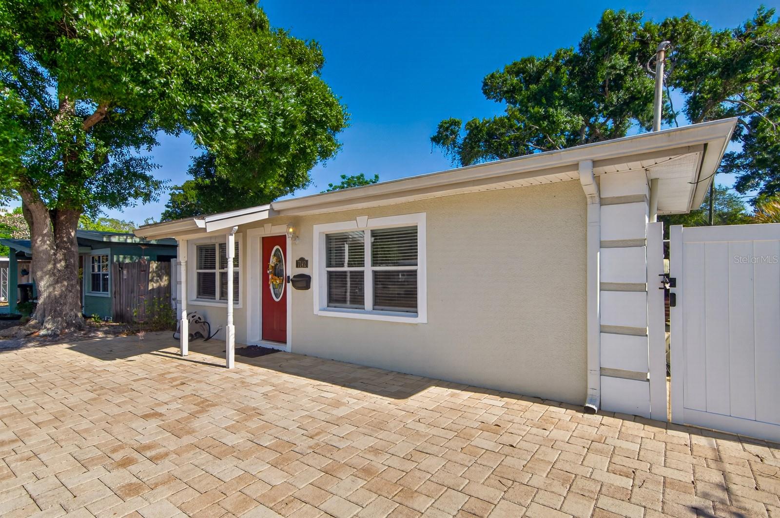 TYRONE - Residential