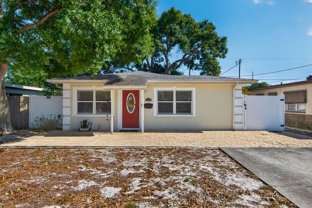 Photo of 7142 34th Avenue N, St Petersburg, FL 33710 (MLS # TB8502746)