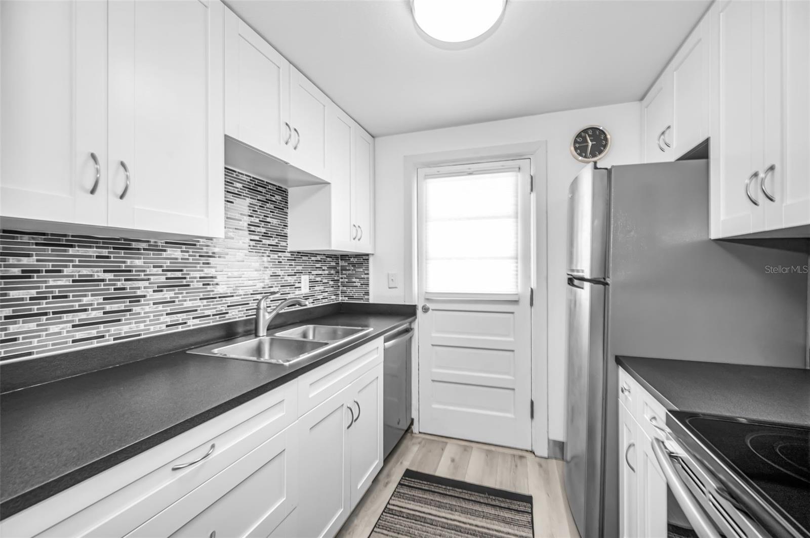 WASHINGTON SQUARE AT CLEARWATER CONDO - Residential