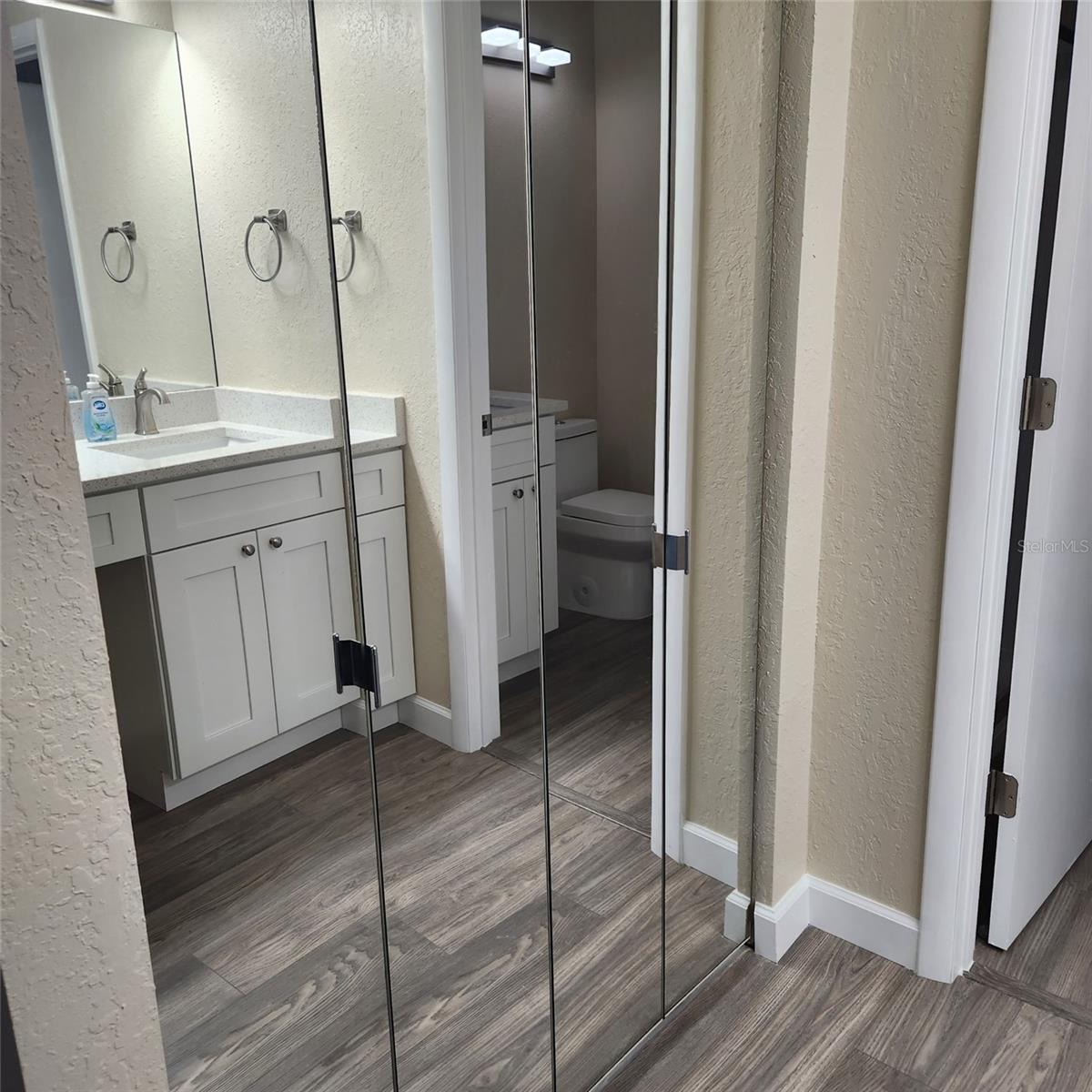 11241 CEDAR HOLLOW LANE