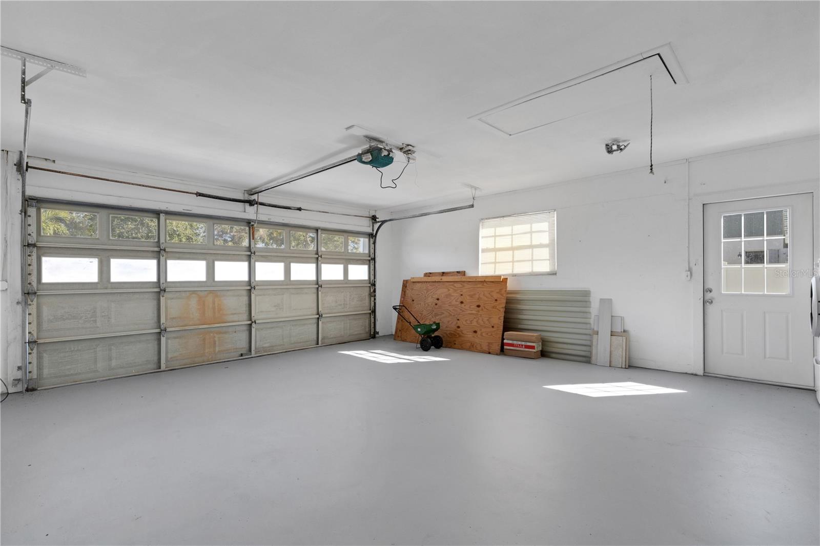 SOUTH VENICE - Residential