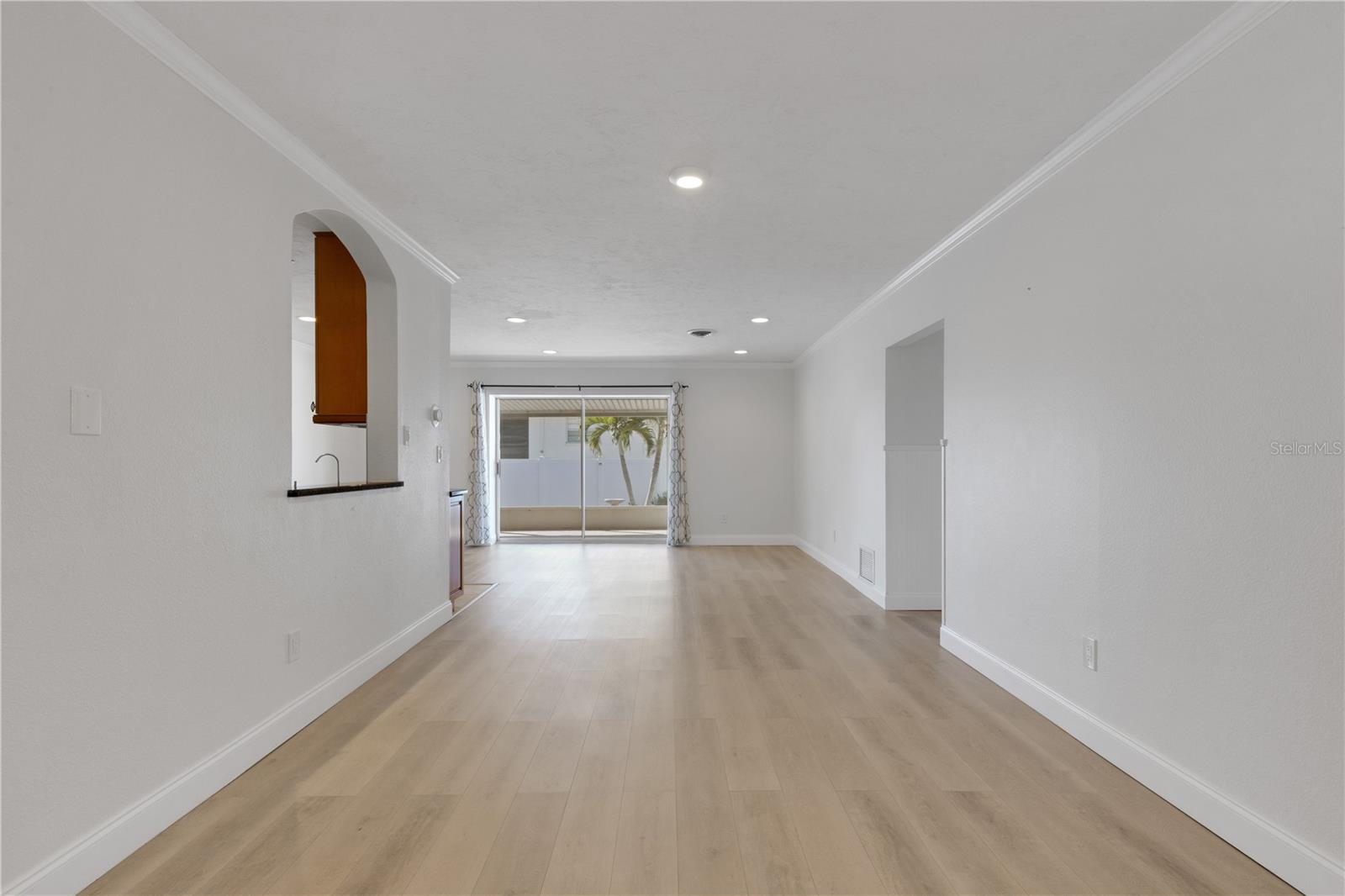 SOUTH VENICE - Residential