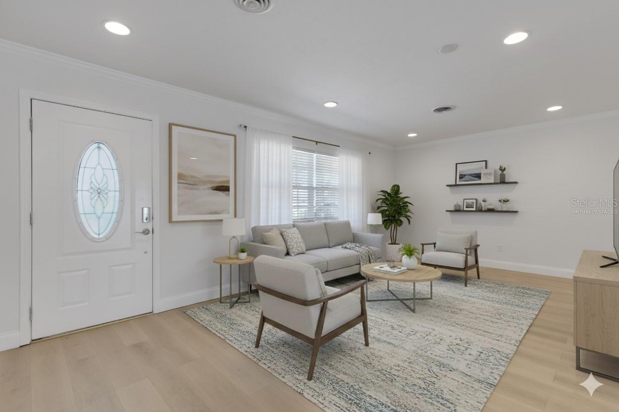 SOUTH VENICE - Residential