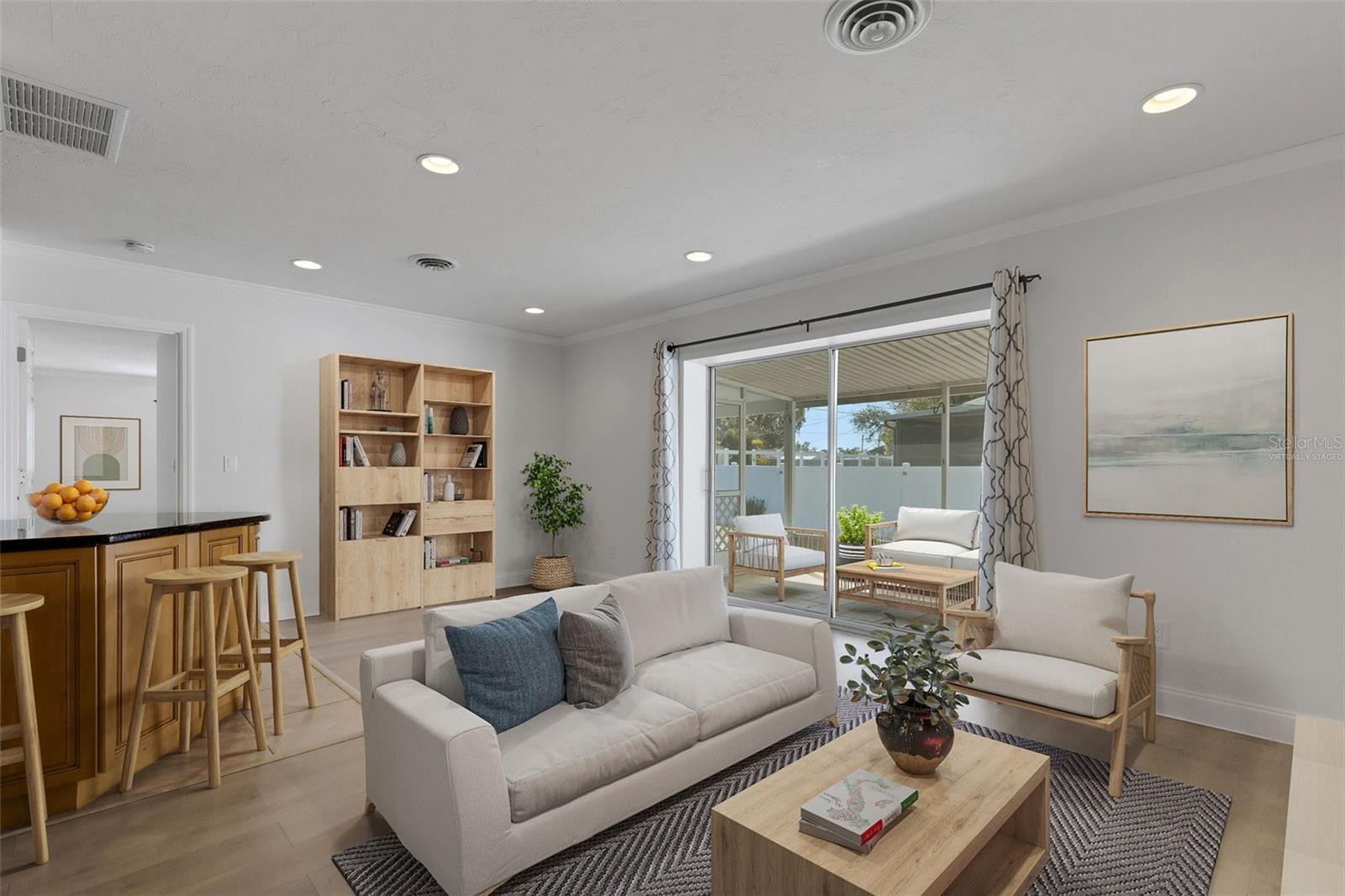 SOUTH VENICE - Residential