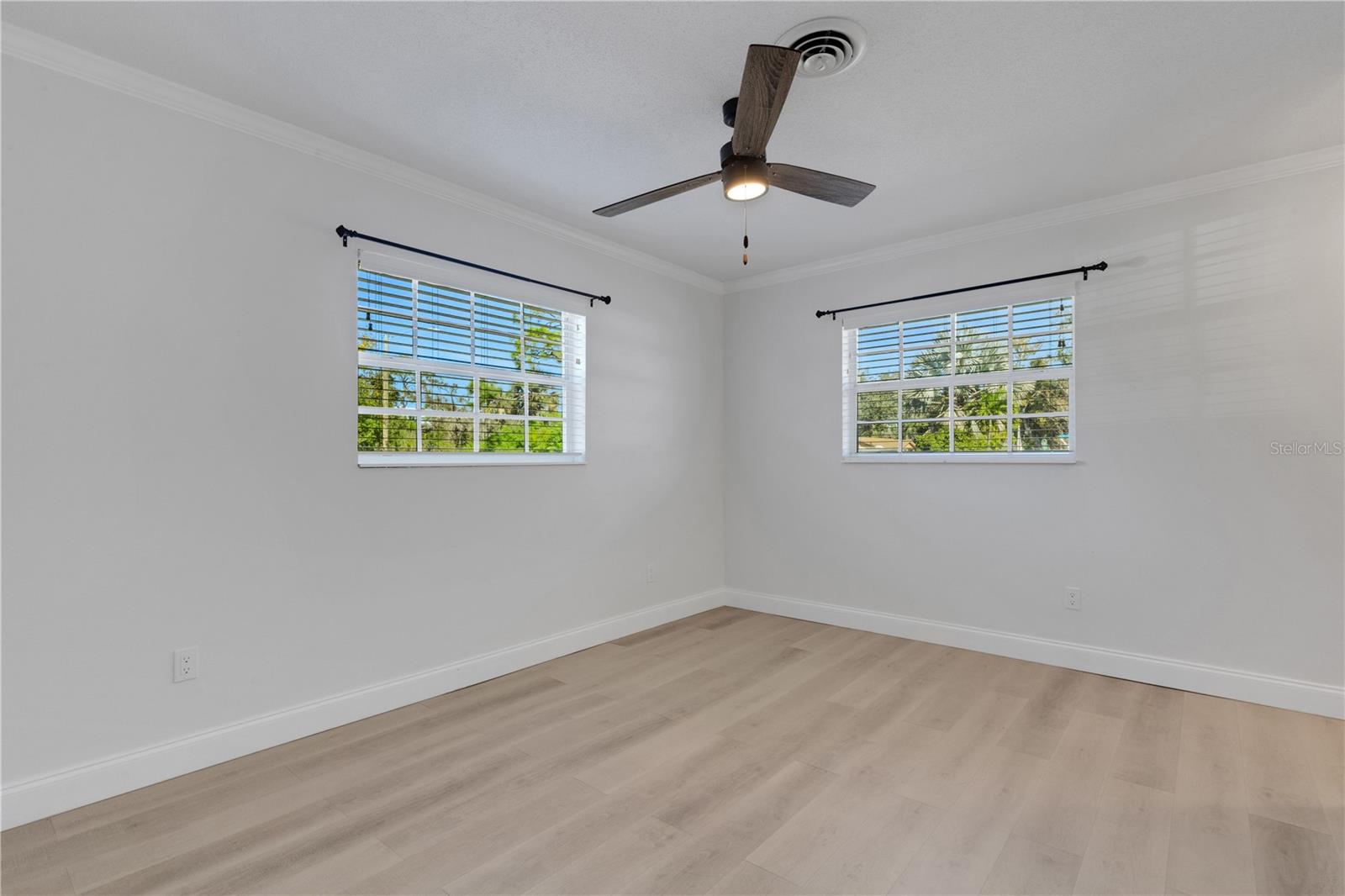 SOUTH VENICE - Residential