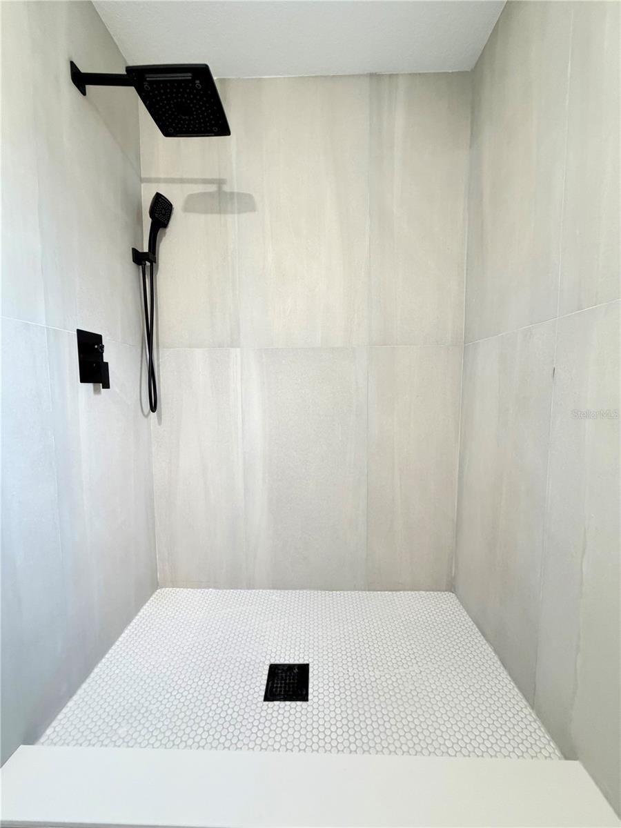 SPRING OAKS UNIT 4 - Residential