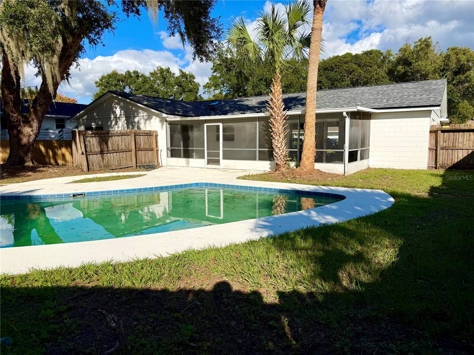 SPRING OAKS UNIT 4 - Residential