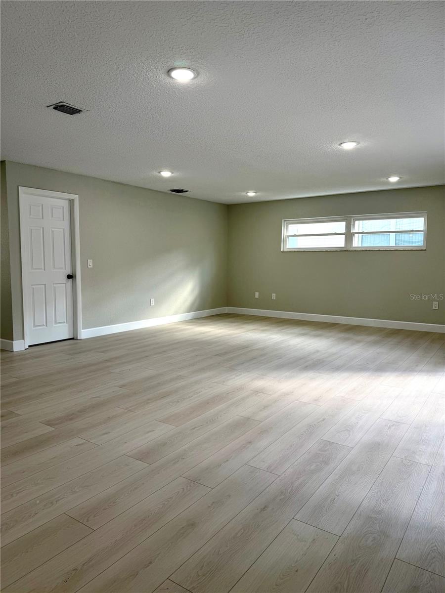 SPRING OAKS UNIT 4 - Residential