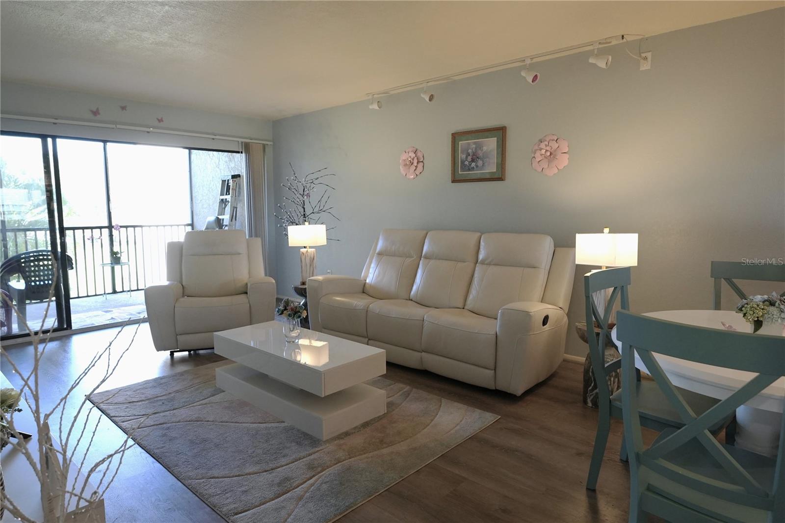 SANDHILL PINES BLDG 01 - Residential