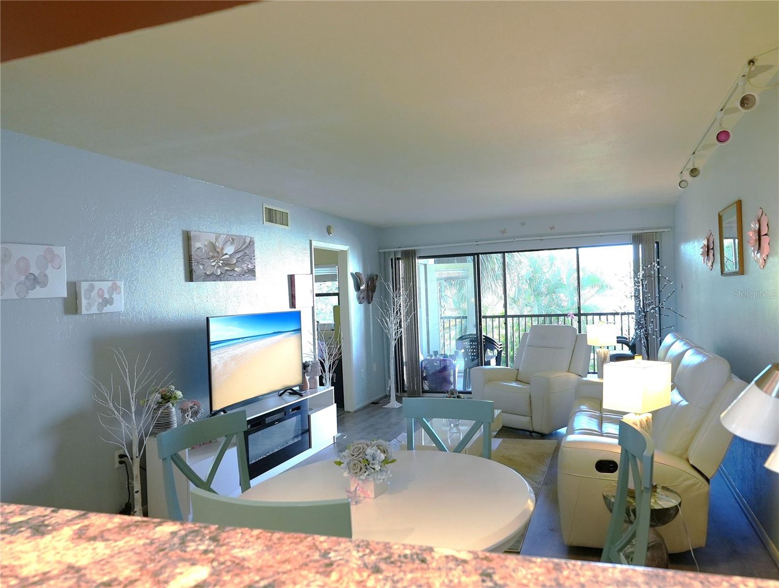 SANDHILL PINES BLDG 01 - Residential
